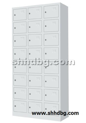 点击查看商品:二十四门更衣柜