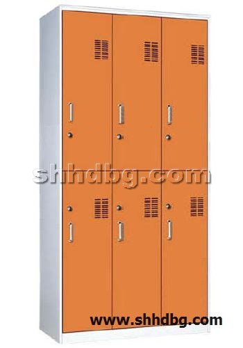 点击查看商品:六门更衣柜