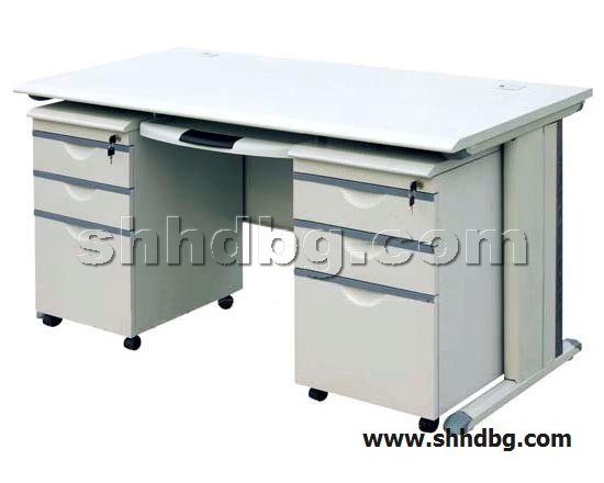 点击查看商品:钢制办公桌