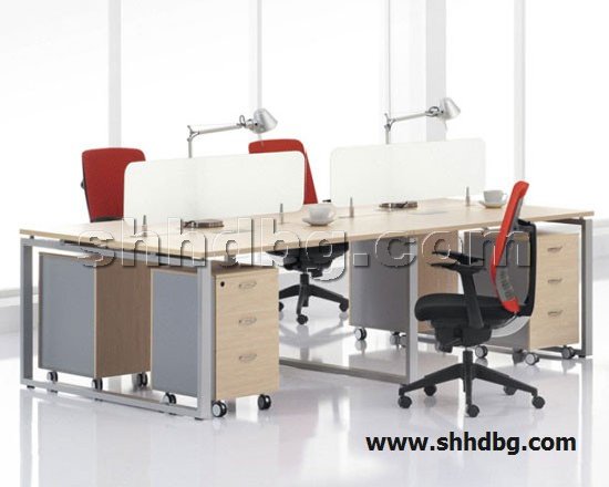 点击查看商品:屏风桌