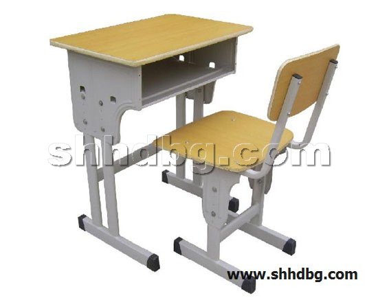 点击查看商品:课桌椅