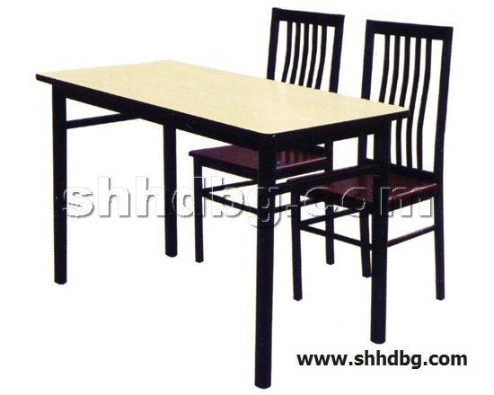 点击查看商品:餐桌椅