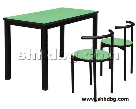 点击查看商品:餐桌椅