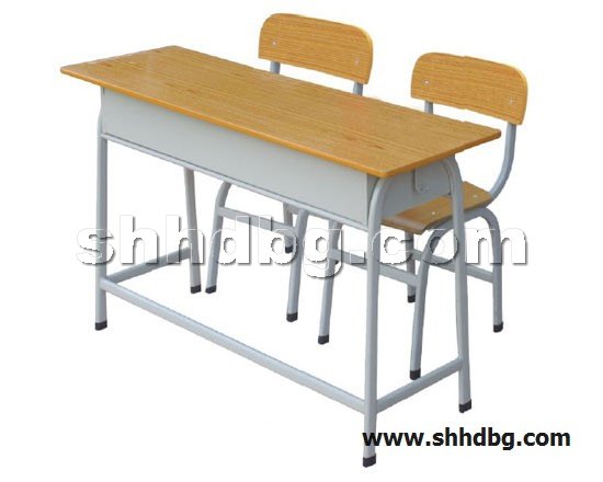 点击查看商品:课桌椅